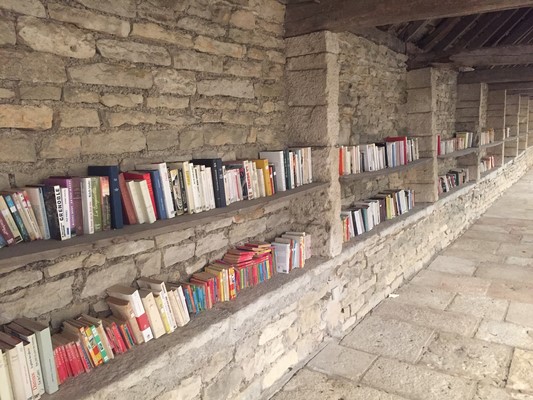 Livres dans les halles